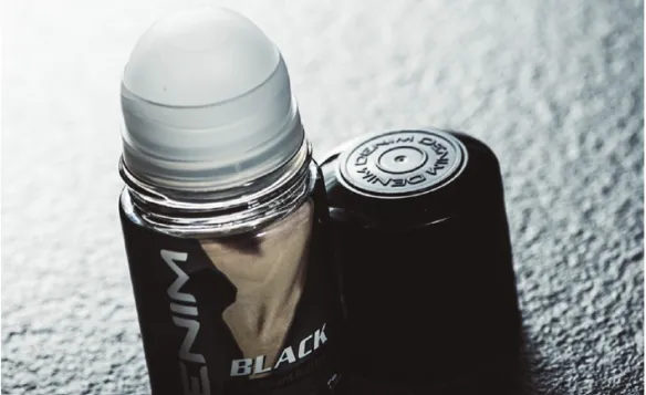 Denim Deodorant Roll On Iconic Freshness in Every Swipe